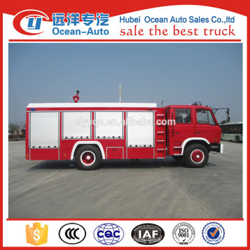 Le camion de pompier de l&#39;aéroport Dongfeng 5000liters le plus chaud